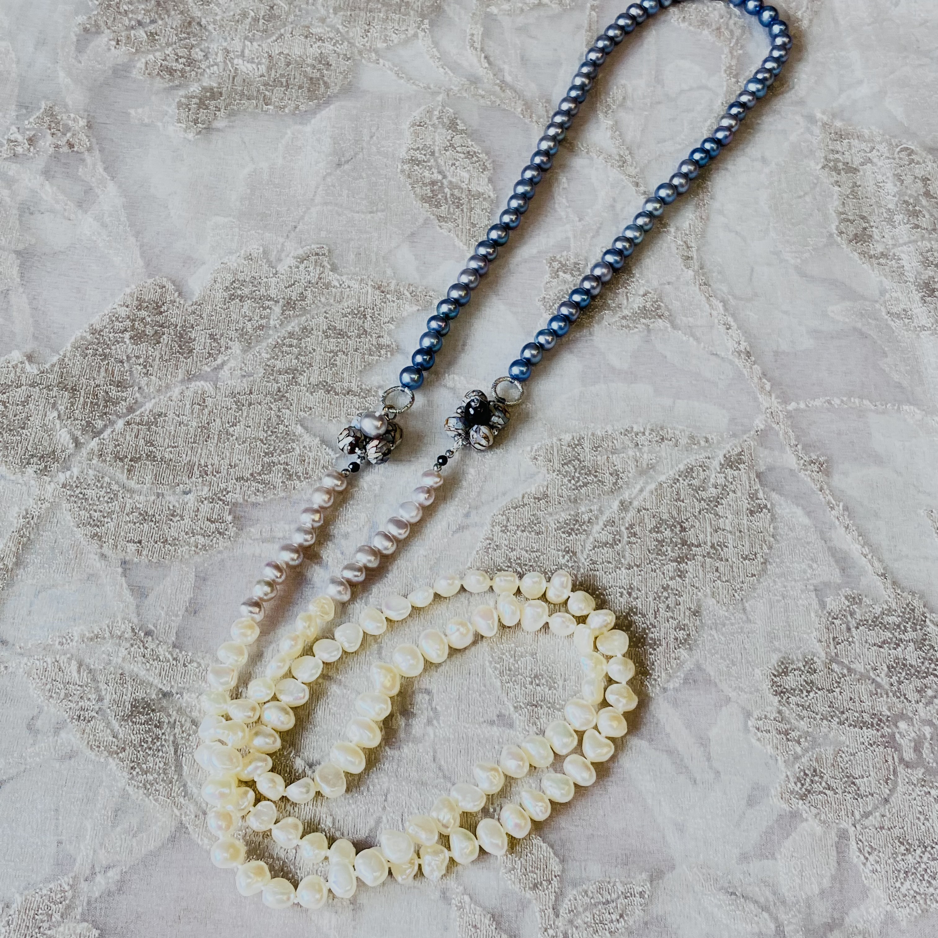 着脱簡単❤️&2way以上！使い方バリエーション豊富✨　新作♪フラワーマンテルの淡水パールロングネックレス