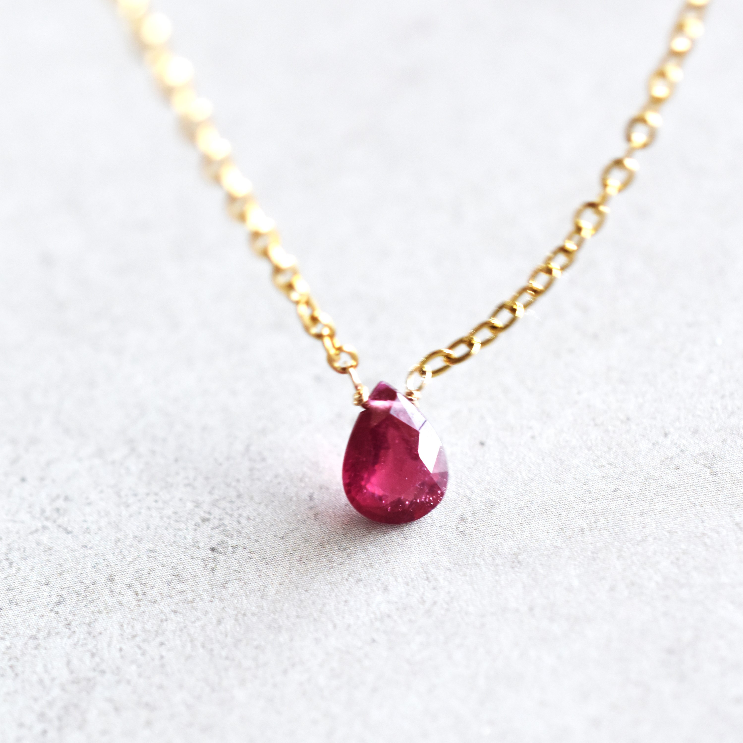 【残り14】インド産　ルビー　ティアジェムタイプ　ゴールドステンレスネックレス40㎝