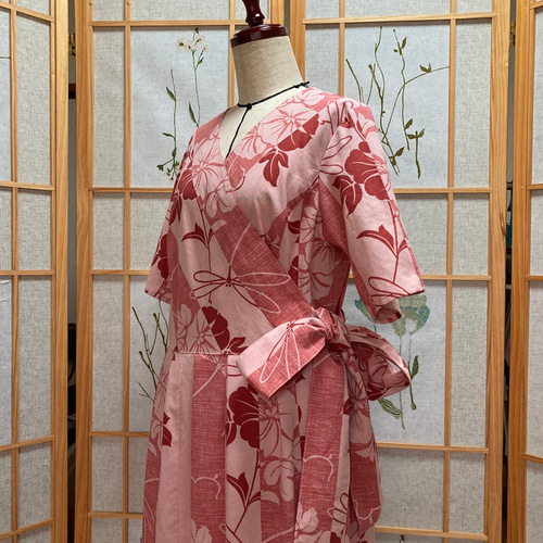 桜*様 着物リメイク絣のパッチワークカシュクールワンピース 桜*様 着物リメイク絣のパッチワークカシュクールワンピース ☆浴衣