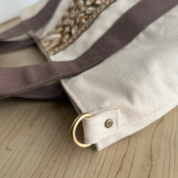 大人かわいい帆布トートバッグインド刺繍リボントートバッグ　ココア×ホワイト 4枚目の画像