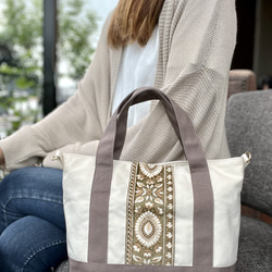 大人かわいい帆布トートバッグインド刺繍リボントートバッグ　ココア×ホワイト 12枚目の画像