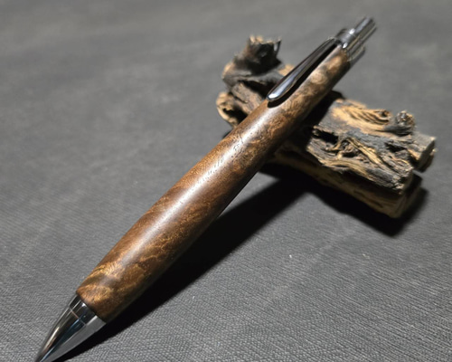 木軸ペン/バストーニュウォルナット 697906b2bbdd253b0158f2df320a97