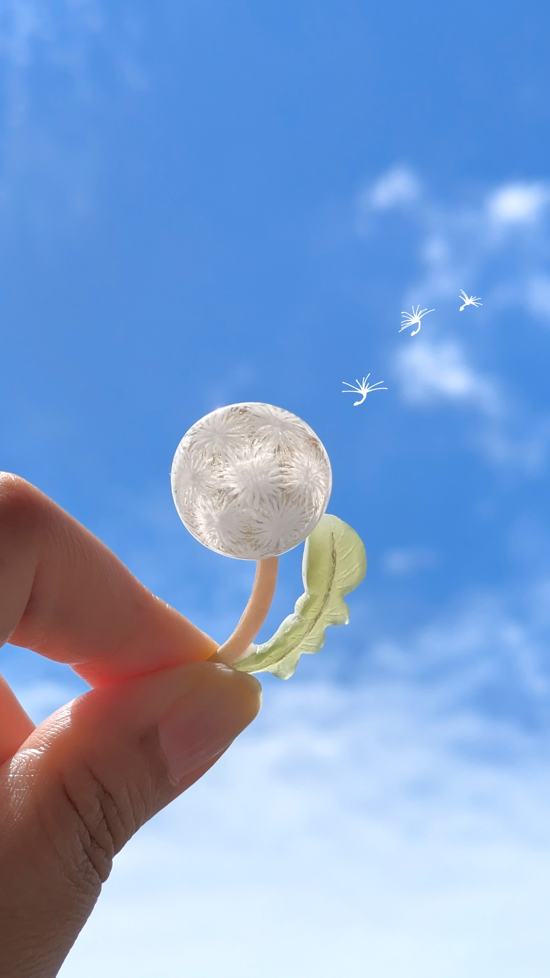 無限にフーッできる。たんぽぽの綿毛ピンバッジ