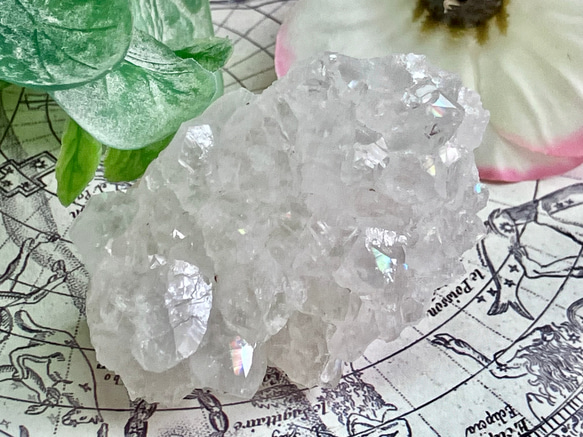 天からの祝福✨　アナンダライト　水晶　レインボークォーツ　原石　クラスター 