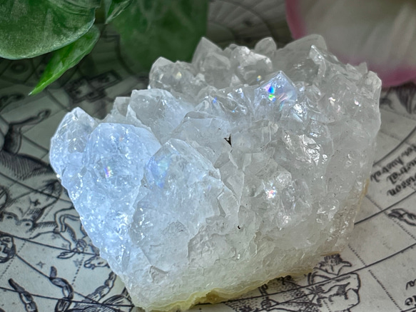 天からの祝福✨　アナンダライト　水晶　レインボークォーツ　原石　クラスター 