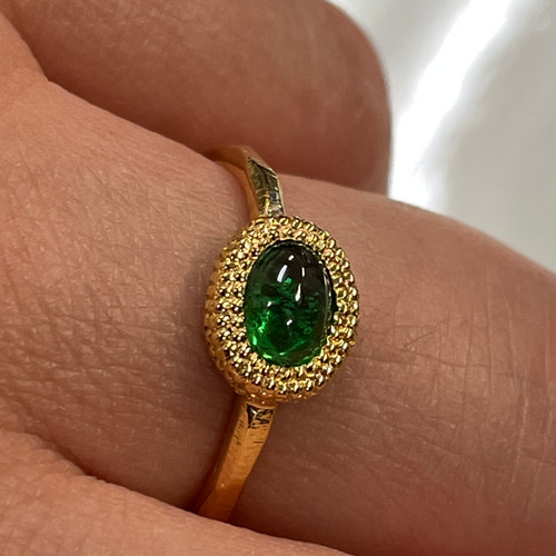 ツァボライト グリーンガーネット OVカボション0.7ct 5段ミル シルバー