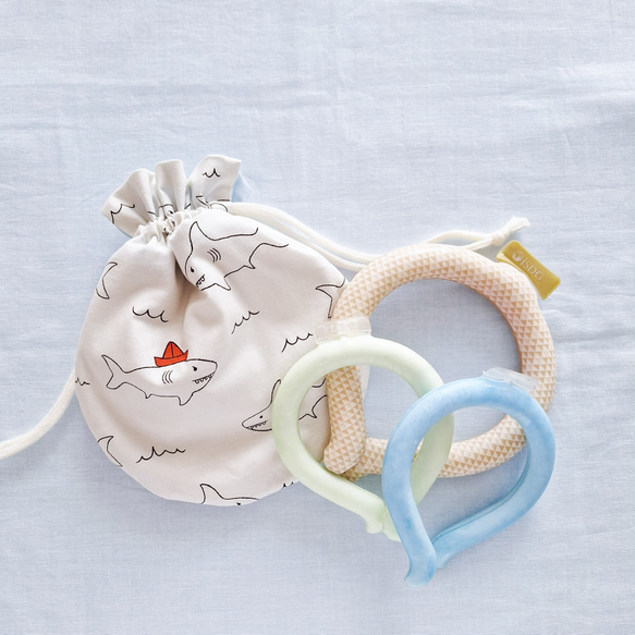 サメ海賊柄 ハンドメイド巾着♡ お洗濯可能！】アイスリングも入る