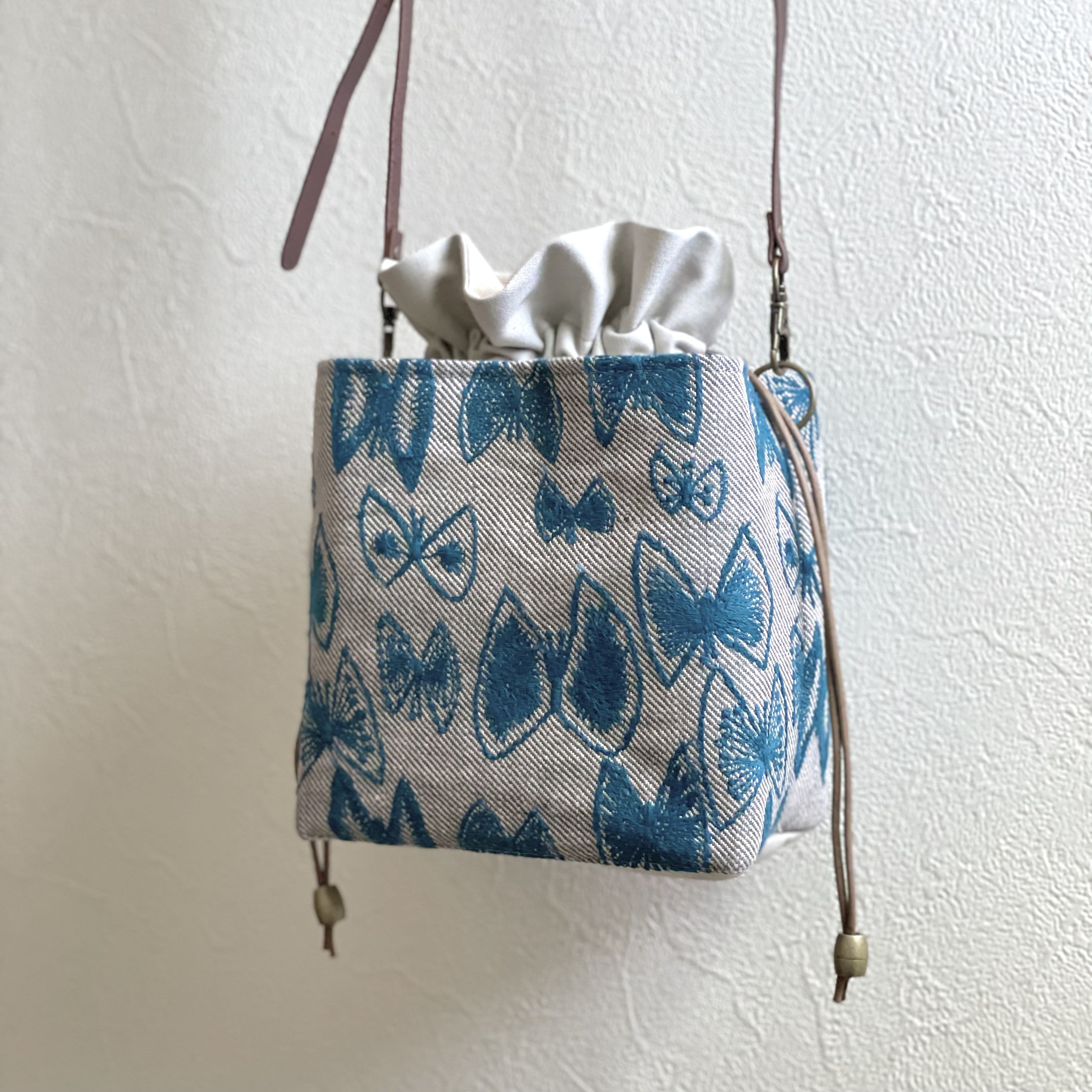 ⚮̈ミナペルホネン sky flower ブルーグリーン ネリオバッグ あおり  