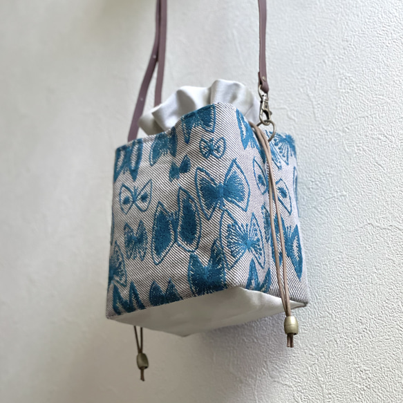 ⚮̈ミナペルホネン sky flower ブルーグリーン ネリオバッグ