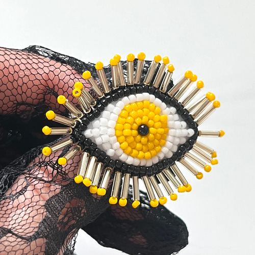 no.1211】イエロー シルバー ビーズ刺繍 ハンドメイドアクセサリー no