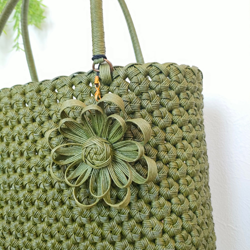 花編みかごバッグ小花M モスグリーン クラフトバンド かごバッグ 野々