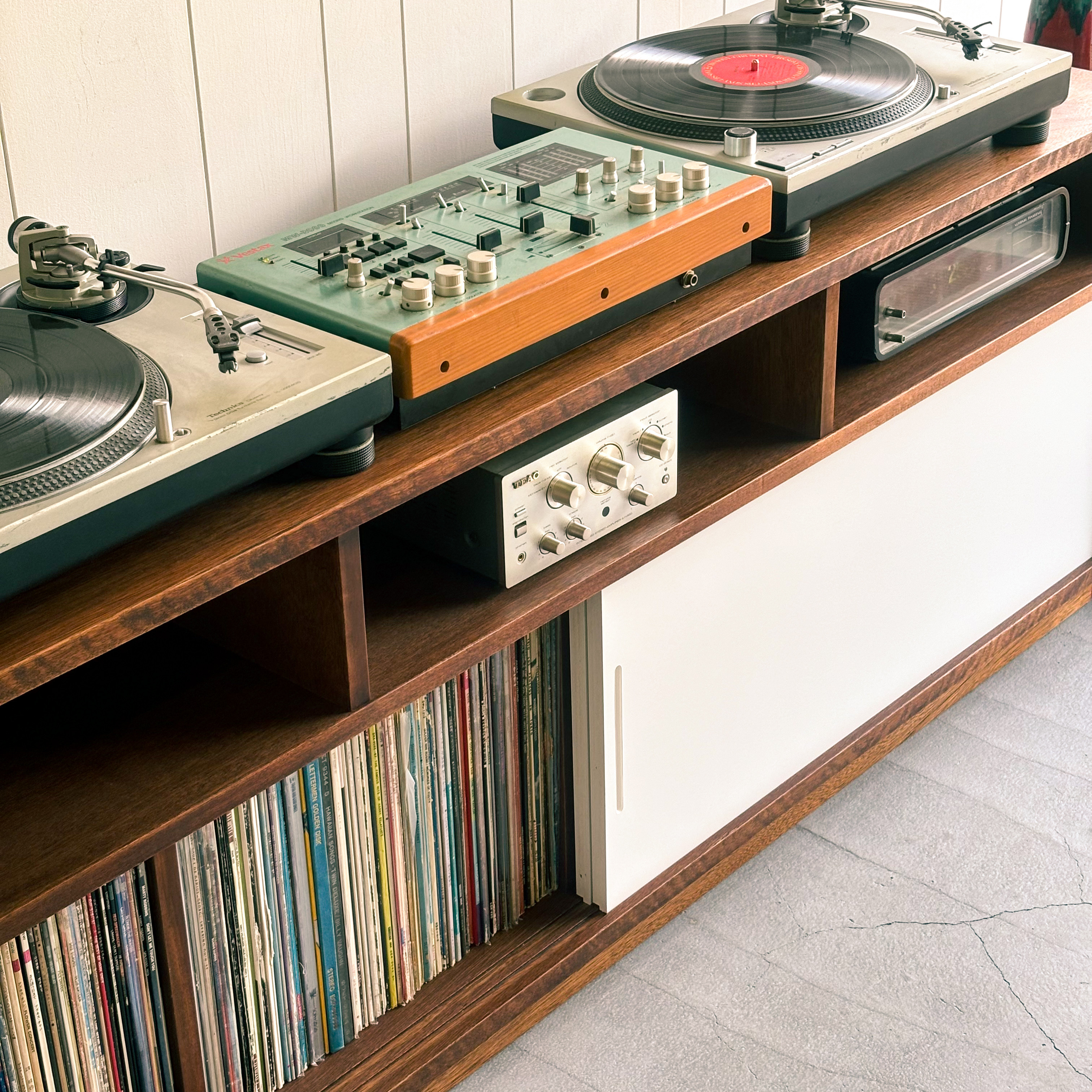 BROWN'S AUDIO BOARD【LOW・WHITE】サイズ変更可能　本棚　テレビボード　北欧　ミッドセンチュリー