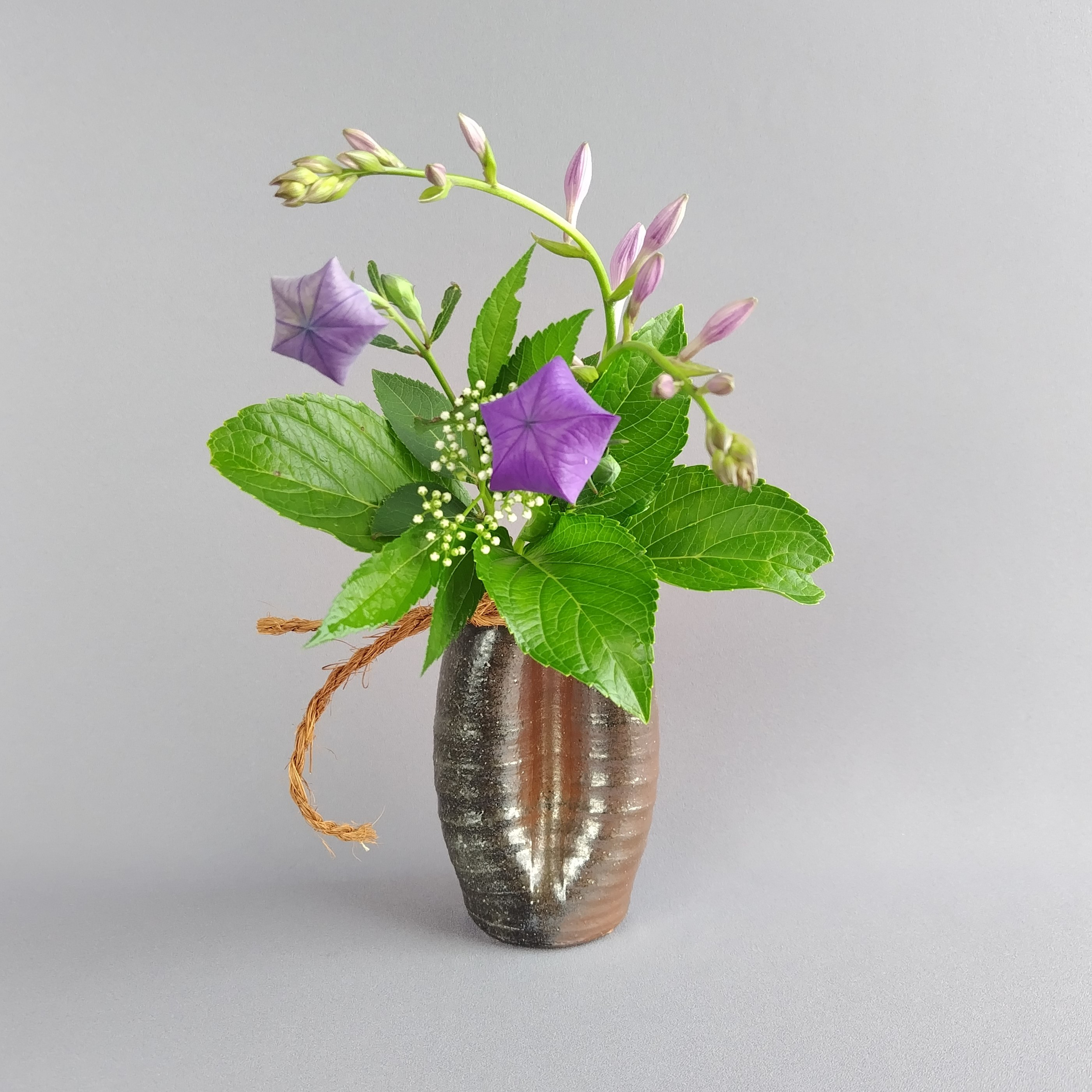 掛花入れ　焼締め　薪窯　【商品番号：00530】