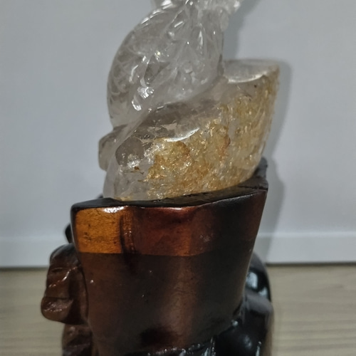 水晶 龍の彫刻 置物 在庫セールのため、4万円が半額以下のお値段