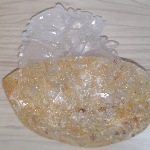 水晶 龍の彫刻 置物 在庫セールのため、4万円が半額以下のお値段