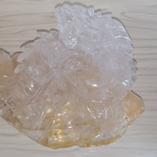 水晶 龍の彫刻 置物 在庫セールのため、4万円が半額以下のお値段