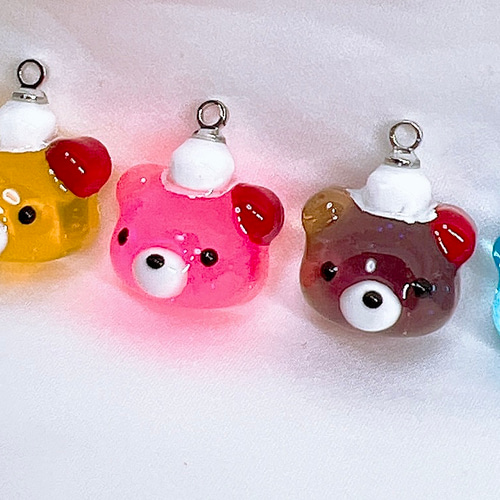 溶けかけたアイスが乗ったくまちゃんのクリームソーダシリーズ(5