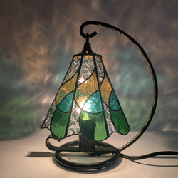 ステンドグラスのランプ イエローグリーン スタンドライト・テーブル