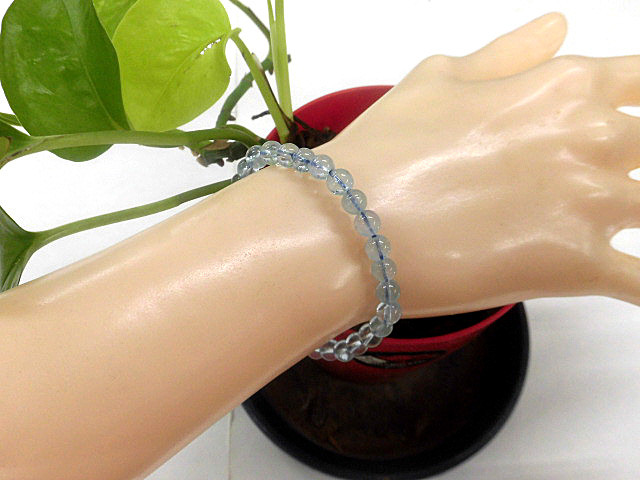 天然石 ブルートパーズ5.9mm～6.3mm玉ブレスレット 内周17.0cm    240101627