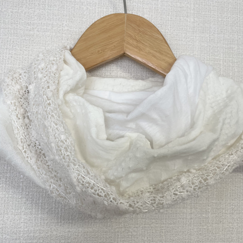 WWSホワイト&ホワイトスパンコール国内手作りネックウォーマー 日焼け  