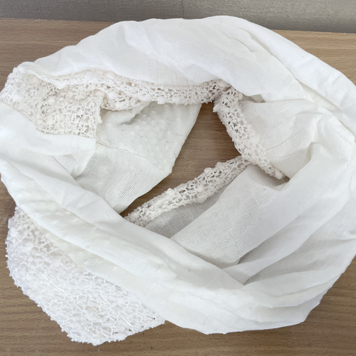 WWSホワイト&ホワイトスパンコール国内手作りネックウォーマー 日焼け  