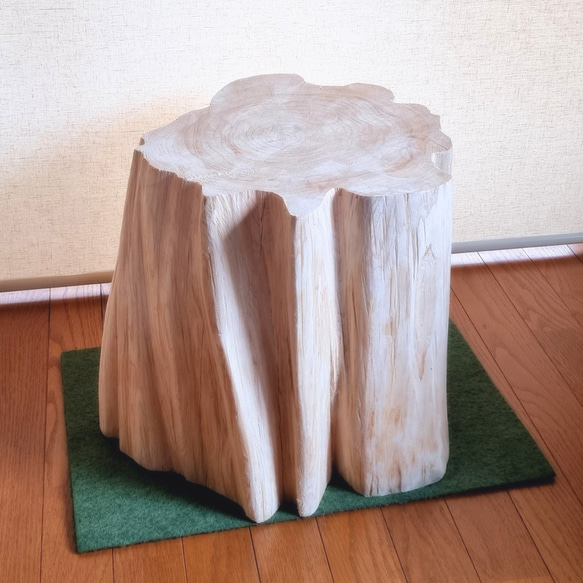 国産天然木 ひのき根元末広がり 切株ウッドスツール・丸太サイドテーブル・無塗装ナチュラル・オーガニック・ワイドサイズ 国産天然木 切株ウッドスツール・丸太サイドテーブル・無塗装ナチュラル・オーガニック・ワイドサイズ CE1516347722(11570円)