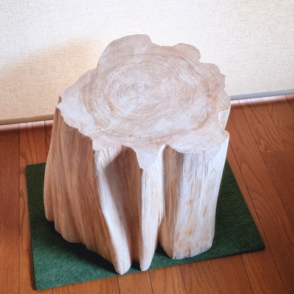 国産天然木 ひのき根元末広がり 切株ウッドスツール・丸太サイドテーブル・無塗装ナチュラル・オーガニック・ワイドサイズ 国産天然木 切株ウッドスツール・丸太サイドテーブル・無塗装ナチュラル・オーガニック・ワイドサイズ CE1516347722(11570円)