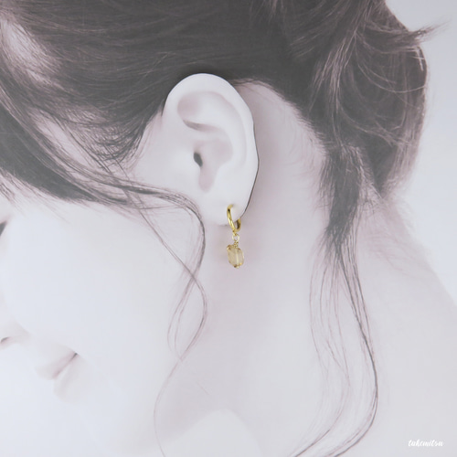 一粒天然石のフープイヤリング（片耳用） イヤリング