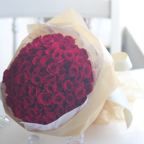 プロポーズフラワー（プリザーブドフラワー108本の花束