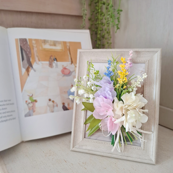 絵画のように見せる花 プリザーブドフラワー フレーム 額縁に入った