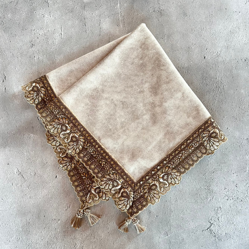 インド製リーフデザイン刺繍リボンのハンドメイドタロットクロス インド製リーフデザイン刺繍リボンのハンドメイドタロットクロス