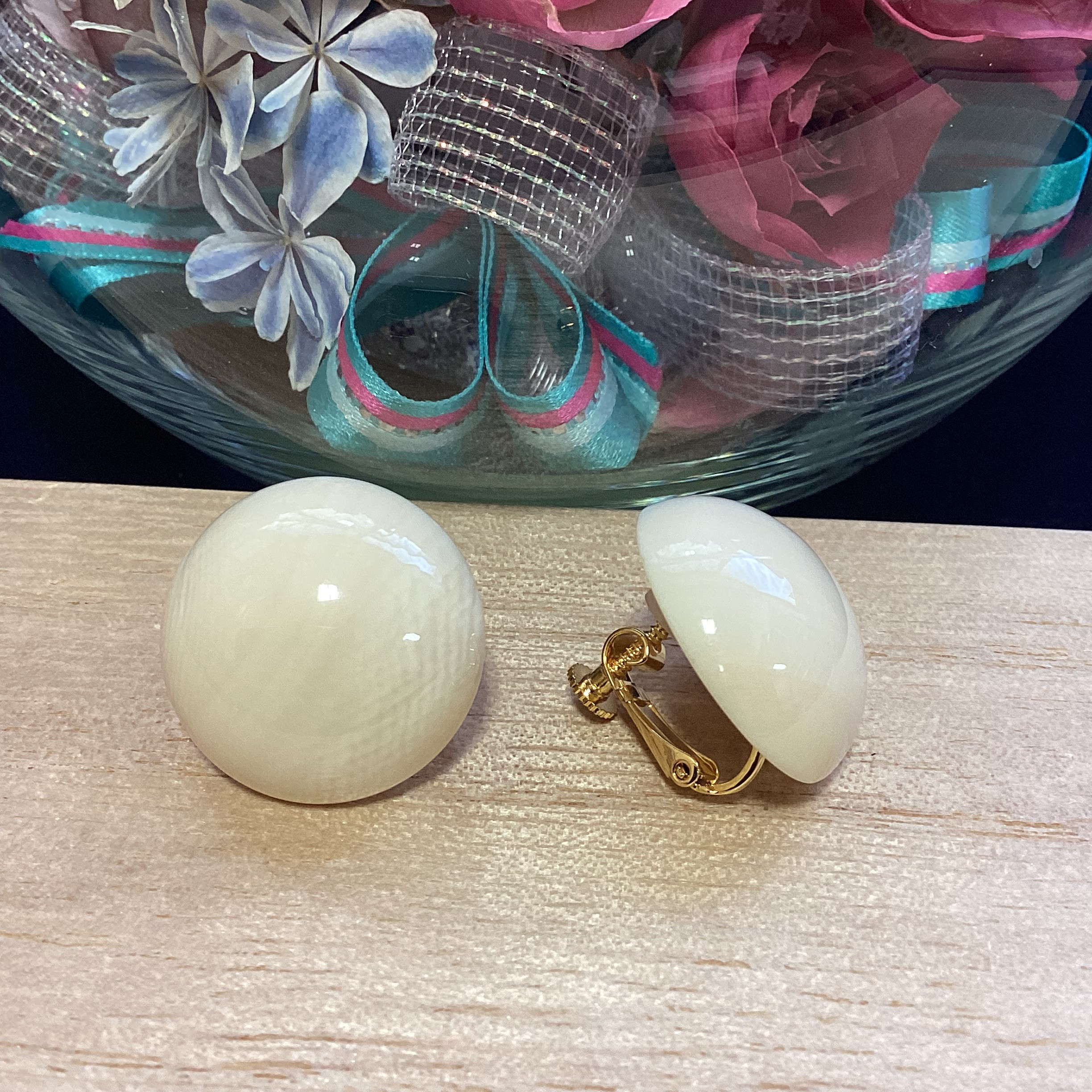☆本象牙イヤリング（直径2.4cm)    ※H-10