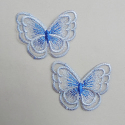 4つセット　蝶々レースのヘアクリップ　二枚羽　ブライダル・卒業式・成人式・発表会など特別な日に 7枚目の画像