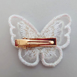 4つセット　蝶々レースのヘアクリップ　二枚羽　ブライダル・卒業式・成人式・発表会など特別な日に 9枚目の画像