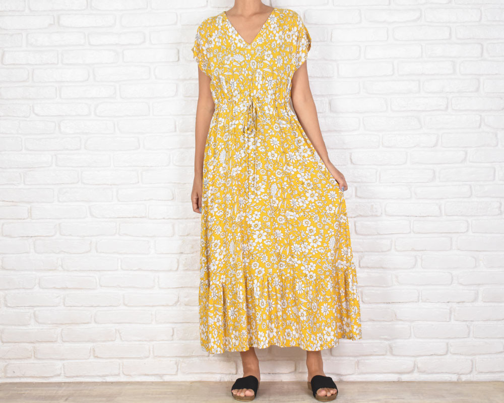 【大きいサイズ】夏の新作！涼しげな花柄Vネックフリルワンピース　イエロー