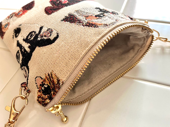 再販♡作品追加♪《柄が選べる♪》チャーミングわんこのゴブラン生地ポシェット スマホポーチ スマホポシェット 犬柄dog 5枚目の画像