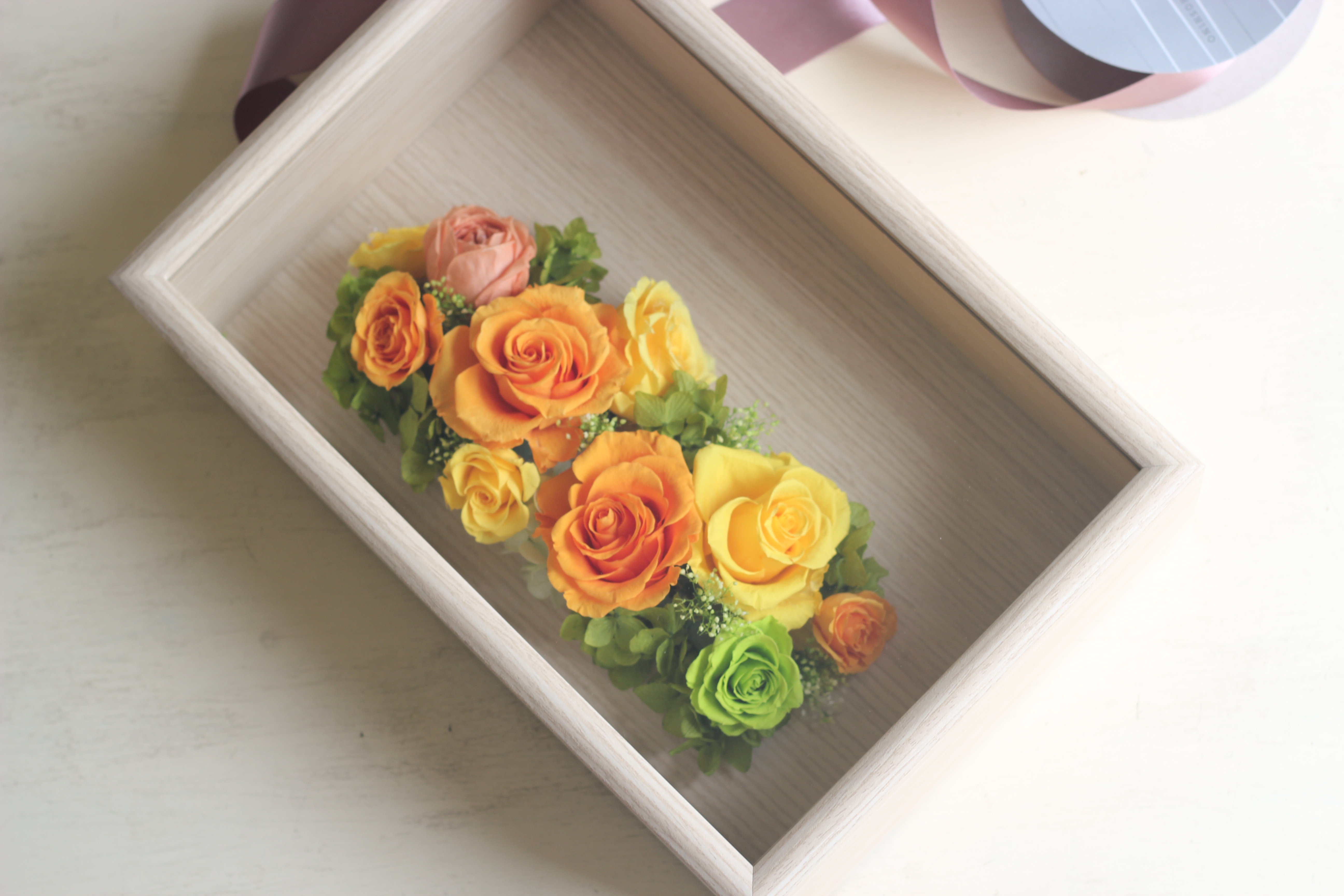 プリザーブドフラワー　ボックス額装アレンジ　オレンジイエロー系