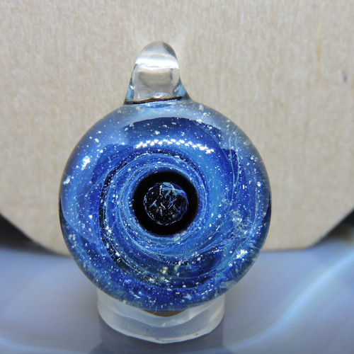 ガラスのアクセサリー・ブラックホール ペンダントトップ 42