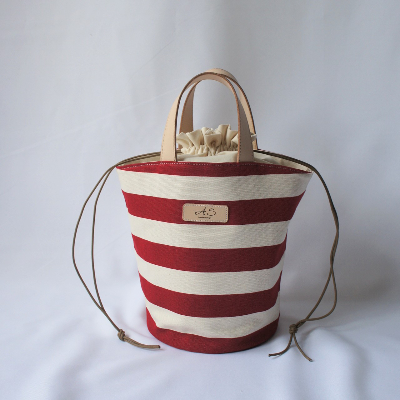 BUCKET BAG Msize　レッドボーダー