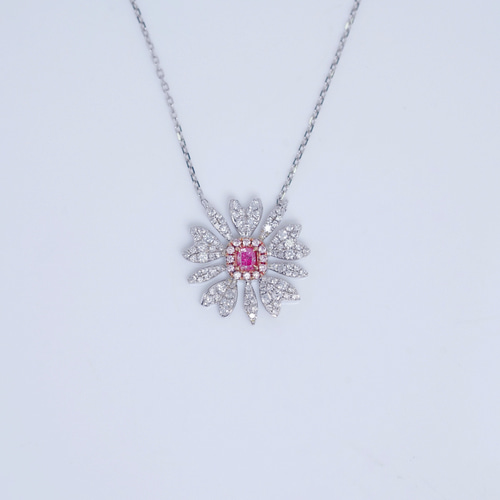 花モチーフ ピンクダイヤモンド付きネックレスk18 ネックレス  