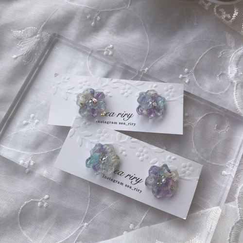 no.683 ドライフラワーの1粒ビジューピアス フラワー 1粒ピアス 氷 
