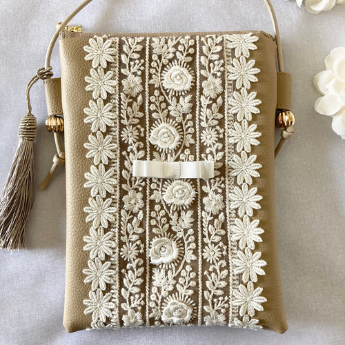 ミモザ刺繍ポケットのスマホショルダー＊ショルダー紐をお選