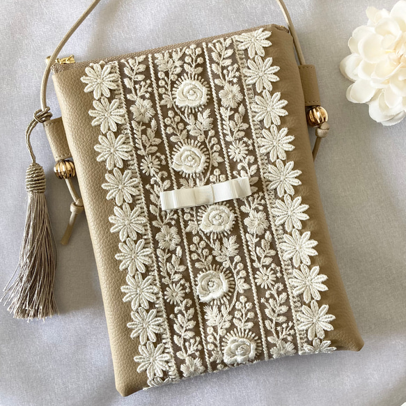SALE》30%OFF インド刺繍スマホポシェット インド刺繍ポシェット
