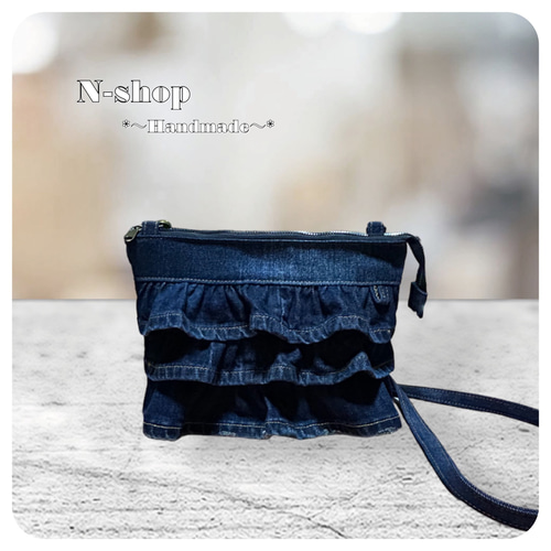 デニム*リメイク♪☆~3段フリル~☆ショルダーバッグ❥ハンドメイド❥ ポシェット N-shop* 通販|Creema(クリーマ) 17970975 デニム*リメイク♪☆~3段フリル~☆ショルダーバッグ❥ハンドメイド❥ ポシェット N-shop* 通販|Creema(クリーマ) 17970975