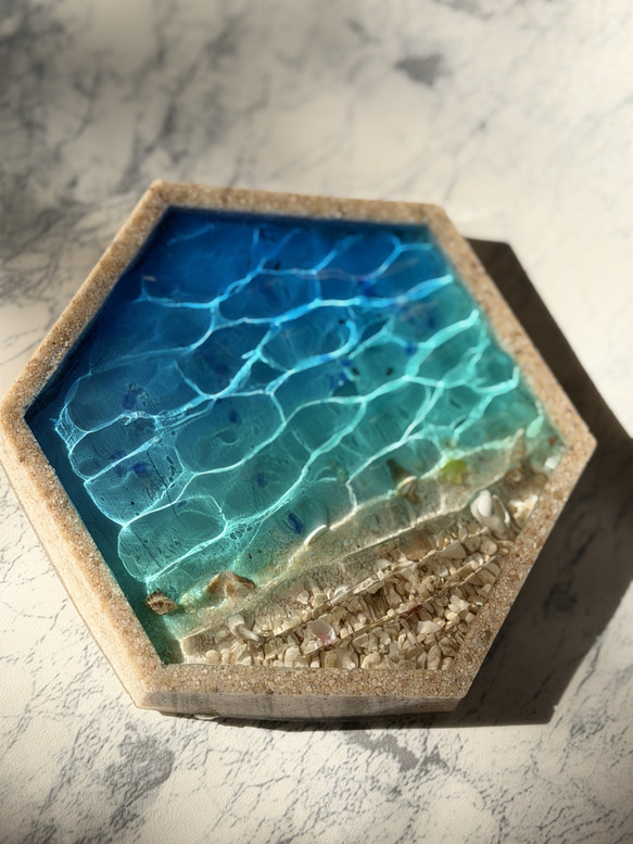 海の小皿 海辺 波紋　ビーチ　老眼鏡　レジンアート　敬老の日　父の日　沖縄　什器　アクセサリー　レジンアート 3枚目の画像