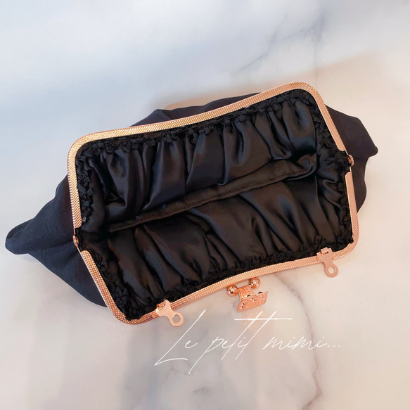 新作貝殻シリーズ♡シェルの輝きシルバーホワイト♡上品な大人シルク混の気品漂うフォーマルバッグ　パーティーバッグミニバッグ 14枚目の画像