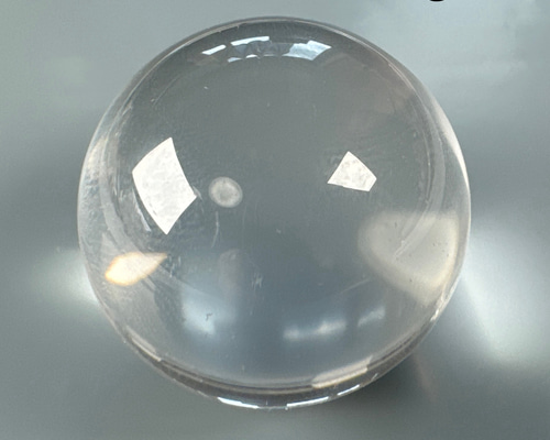 天然水晶球 29ミリ tg753 天然石 pinky 通販 17972390｜Creema(クリーマ)