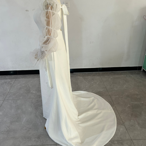 パーティードレス オフホワイト シースルー袖 背中見せ スレンダー  