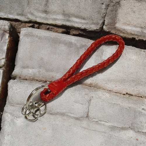 ショート 編み込み キーリング＆ストラップ レッド 本革ヌメ 国産