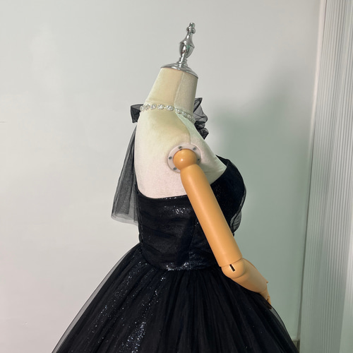 送料無料！カラードレス 上品 グレー ワンショルダー キラキラ  